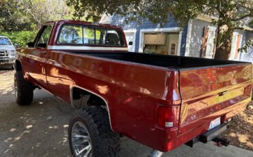 Chevrolet-k10-pickup-12-ton-xl-1984-red-8