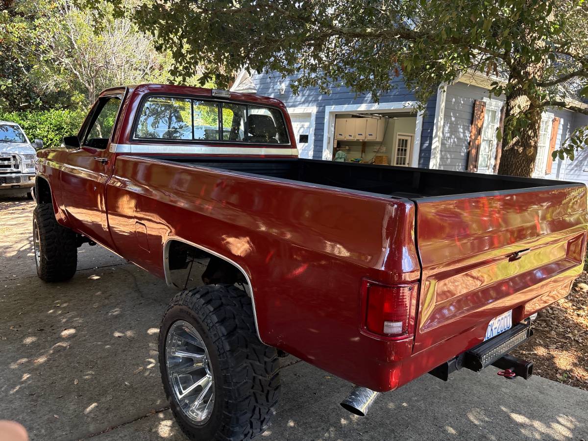 Chevrolet-k10-pickup-12-ton-xl-1984-red-8