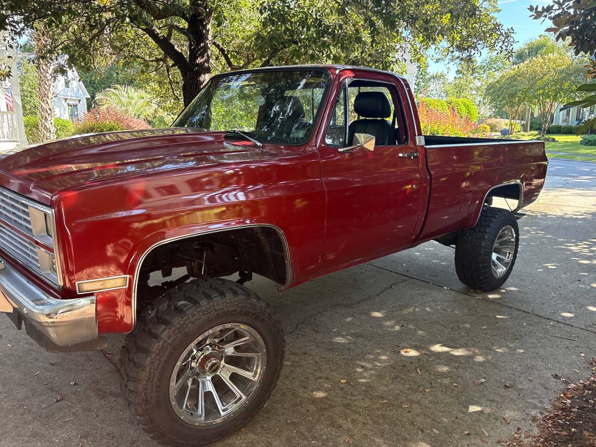 Chevrolet-k10-pickup-12-ton-xl-1984-red