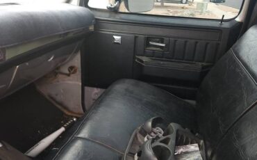 Chevrolet-k10-silverado-1983-silver-9