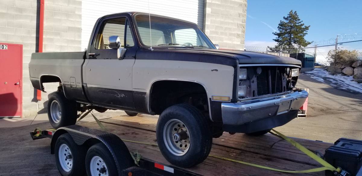 Chevrolet-k10-silverado-1984-21