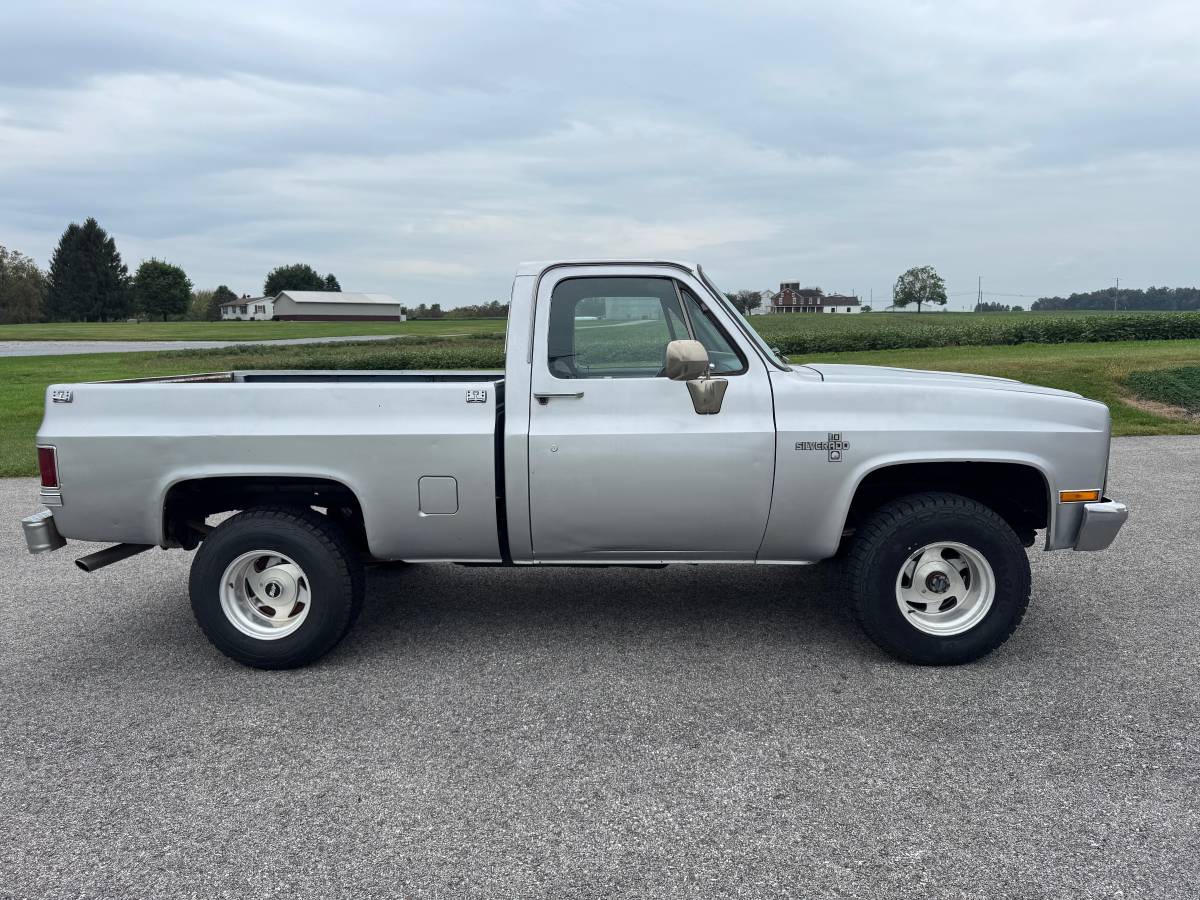 Chevrolet-k10-silverado-1986-2