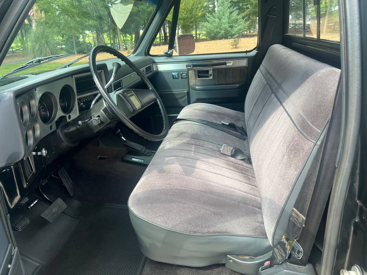 Chevrolet-k10-silverado-1986-5