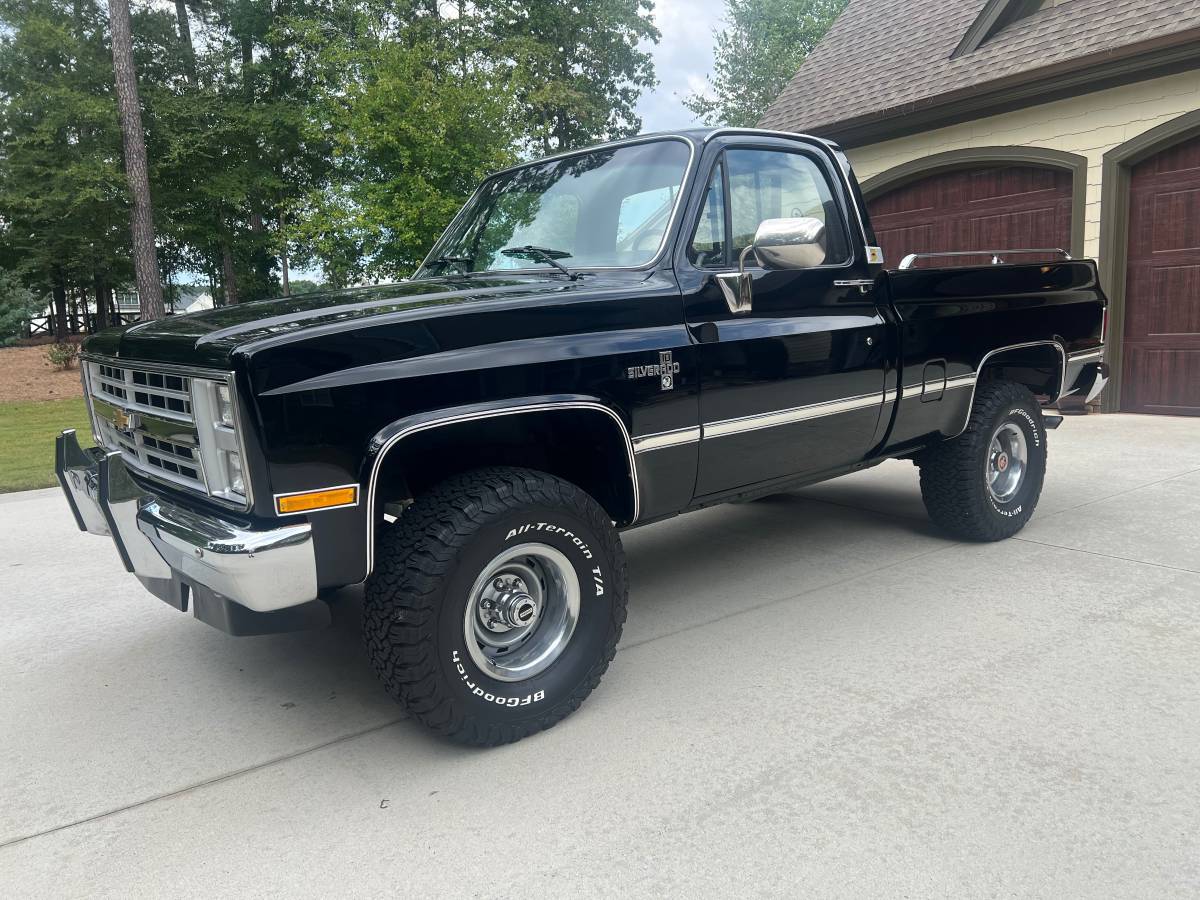 Chevrolet-k10-silverado-1986