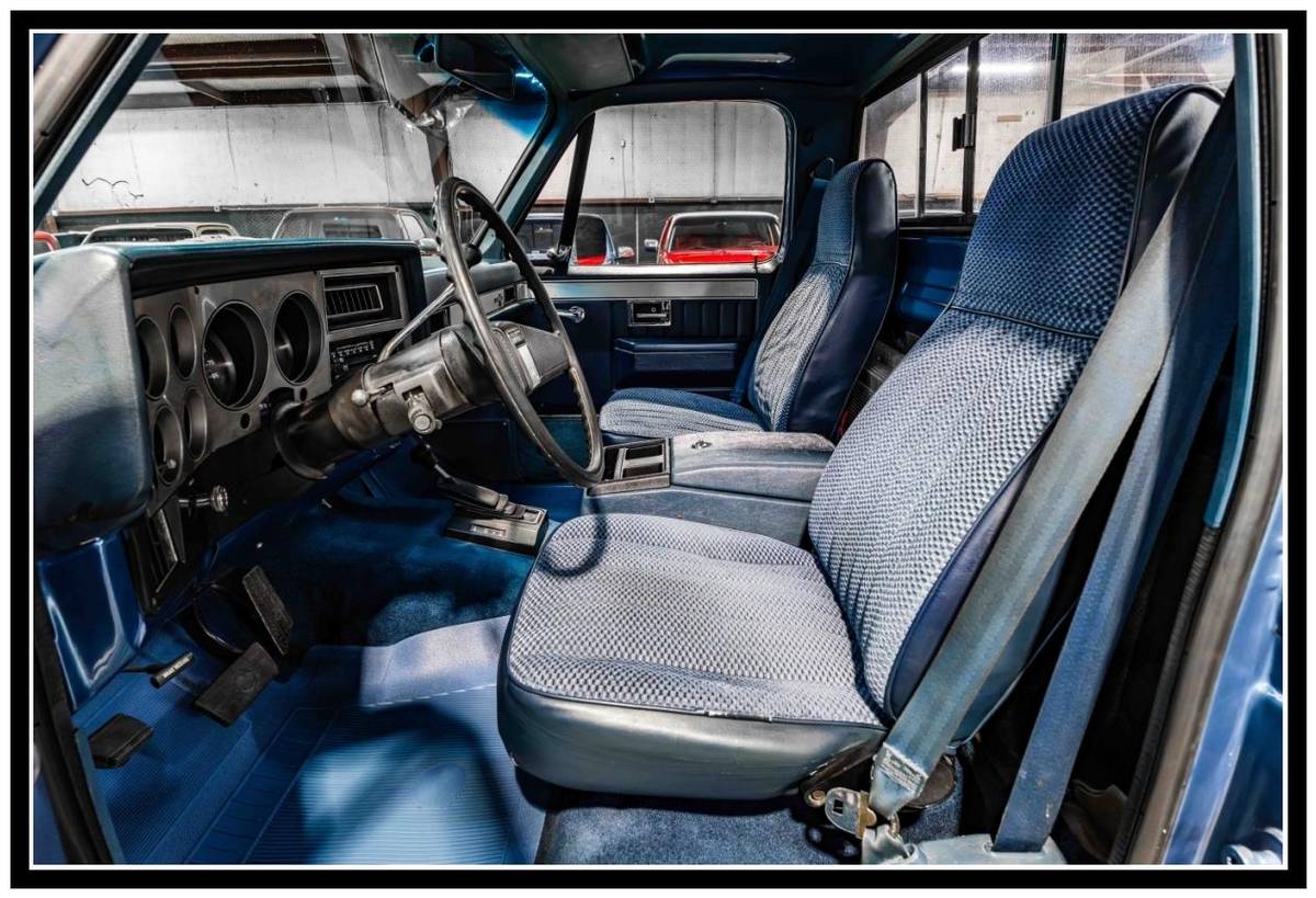 Chevrolet-k10-silverado-1987-blue-34