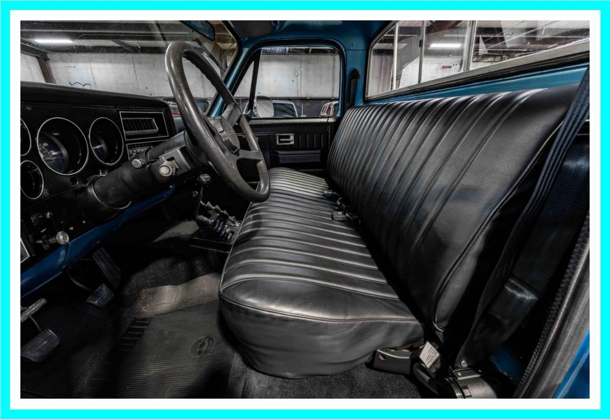 Chevrolet-k10-stepside-1983-blue-14