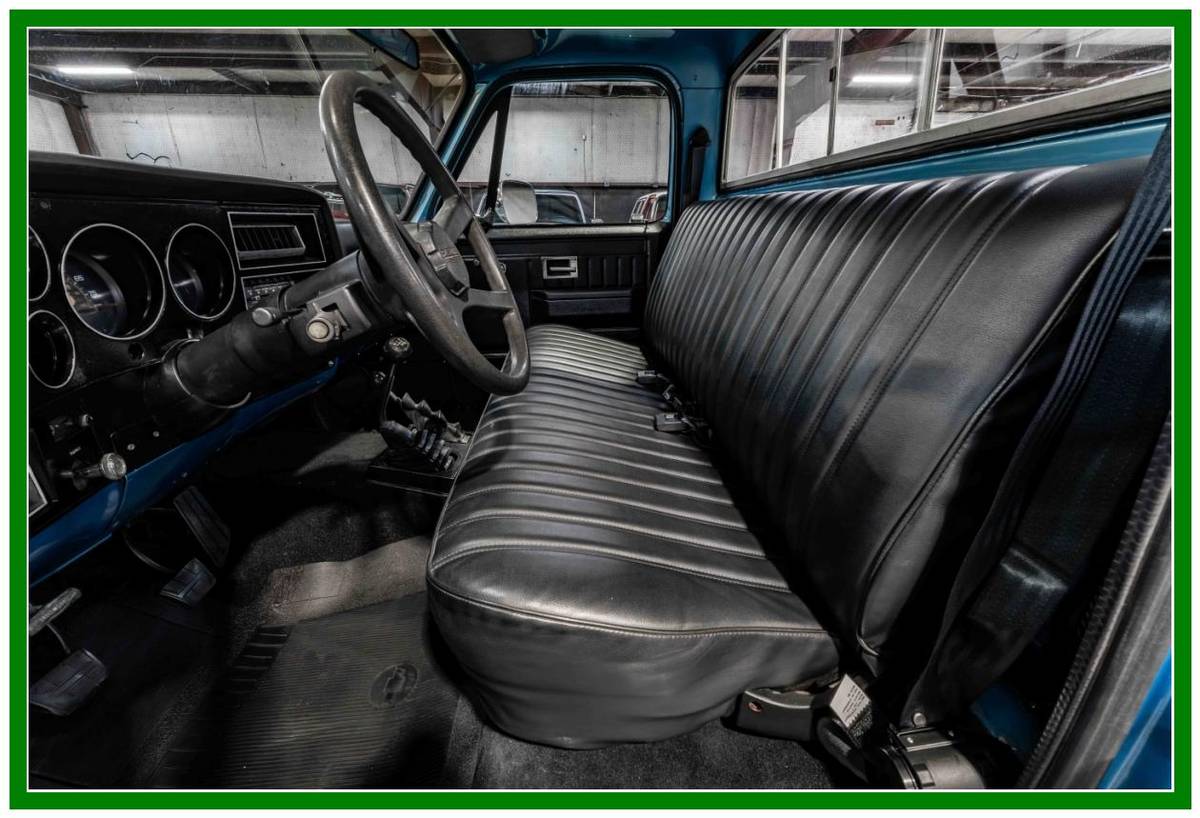 Chevrolet-k10-stepside-1983-blue-16