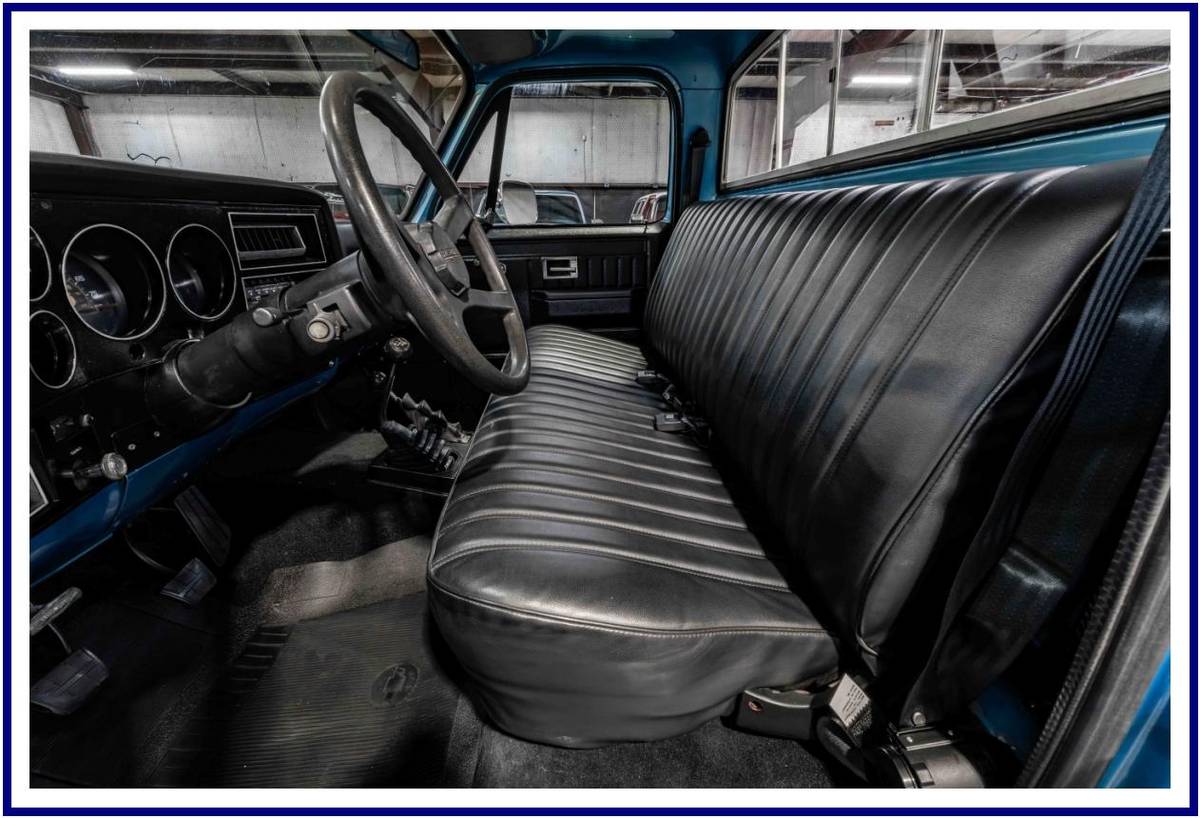 Chevrolet-k10-stepside-1983-blue-2