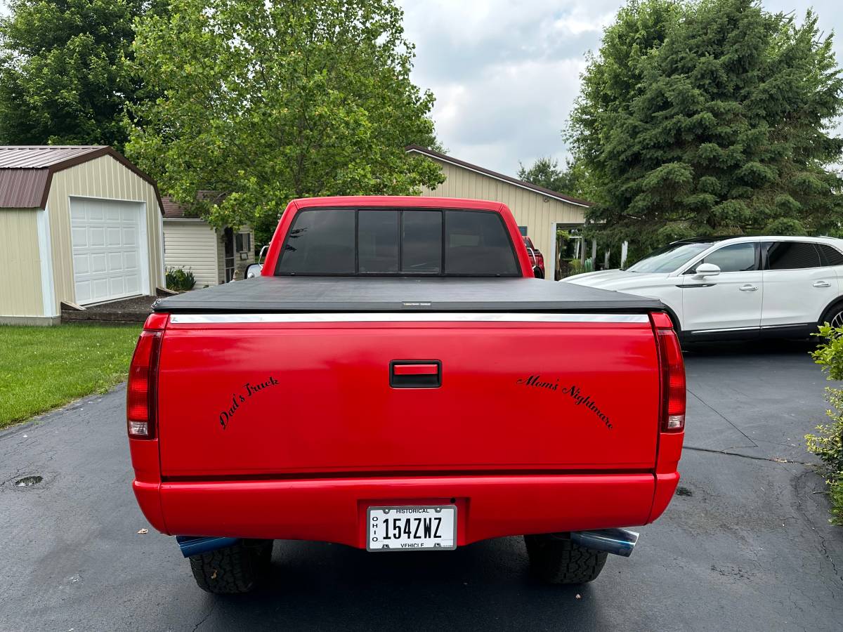 Chevrolet-k1500-regular-cab-short-bed-1992-red-11