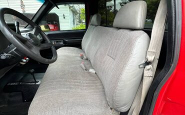 Chevrolet-k1500-regular-cab-short-bed-1992-red-3
