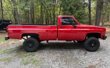 Chevrolet-k20-1986-red-2