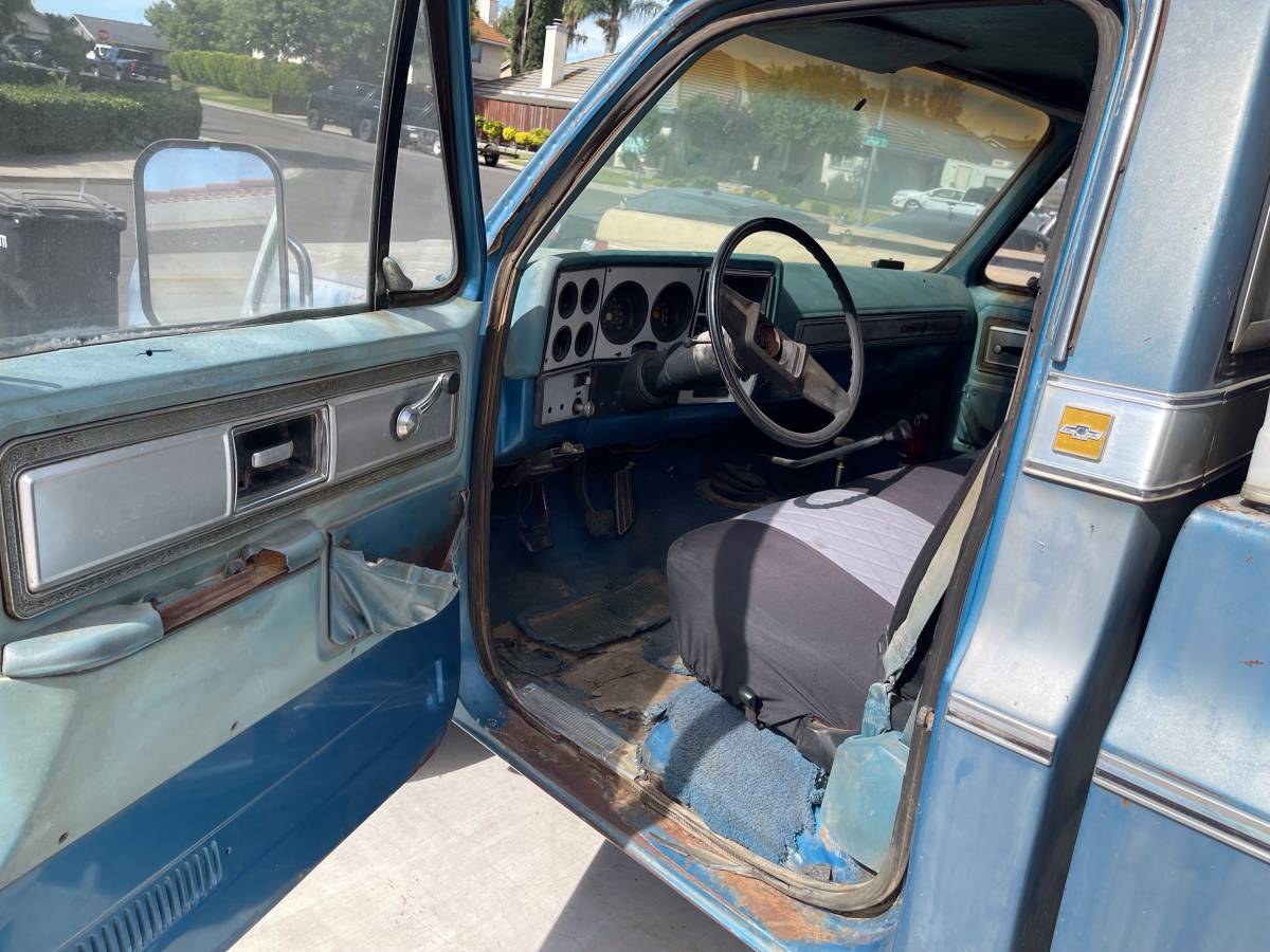 Chevrolet-k20-cheyenne-1978-blue-3
