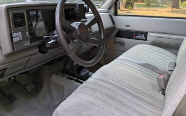 Chevrolet-k2500-1994-white-4