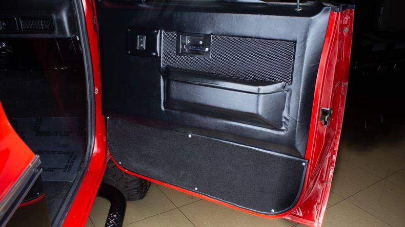 Chevrolet-k5-blazer-1973-red-17