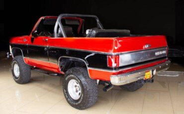 Chevrolet-k5-blazer-1973-red