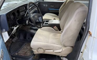 Chevrolet-k5-blazer-1984-white-13