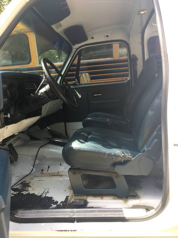 Chevrolet-k5-blazer-1991-white-12