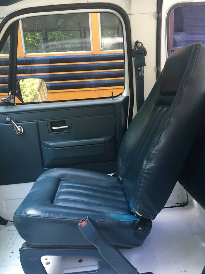 Chevrolet-k5-blazer-1991-white-14
