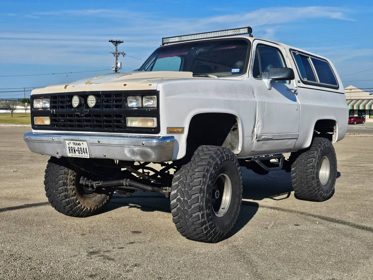 Chevrolet-k5-blazer-1991-white-2