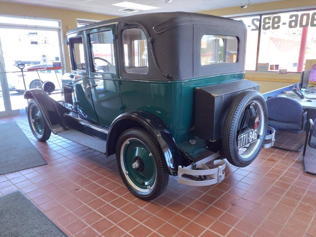 Chevrolet-landau-1926-green-3