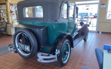 Chevrolet-landau-1926-green-5