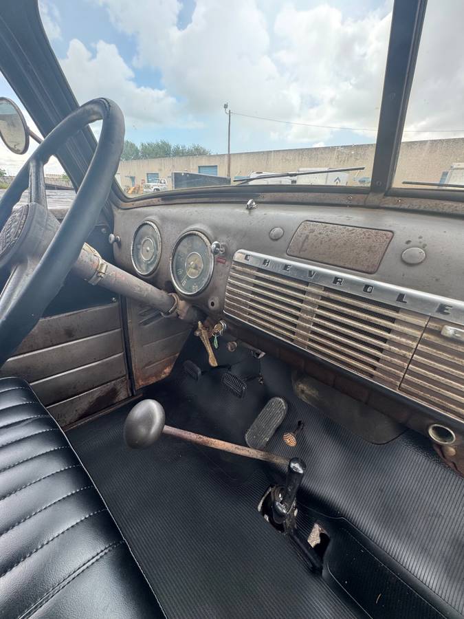 Chevrolet-loadmaster-1948-green-12