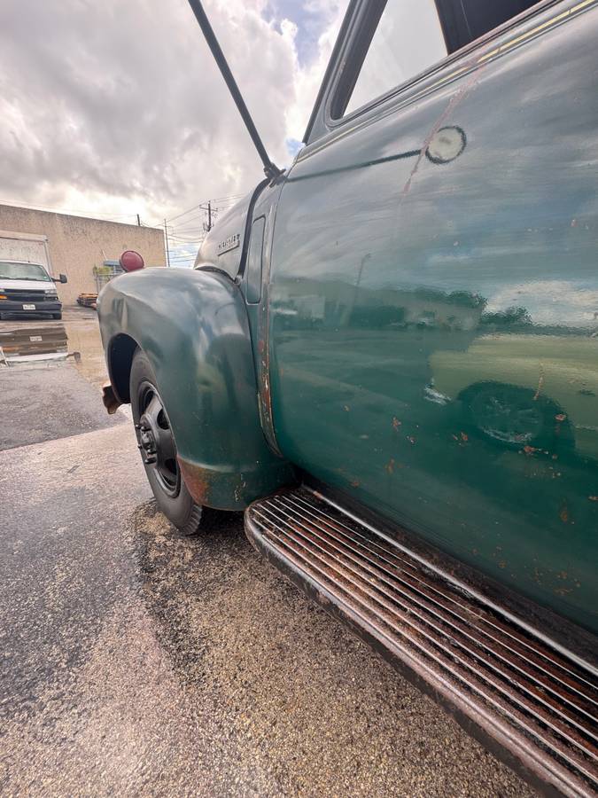 Chevrolet-loadmaster-1948-green-16