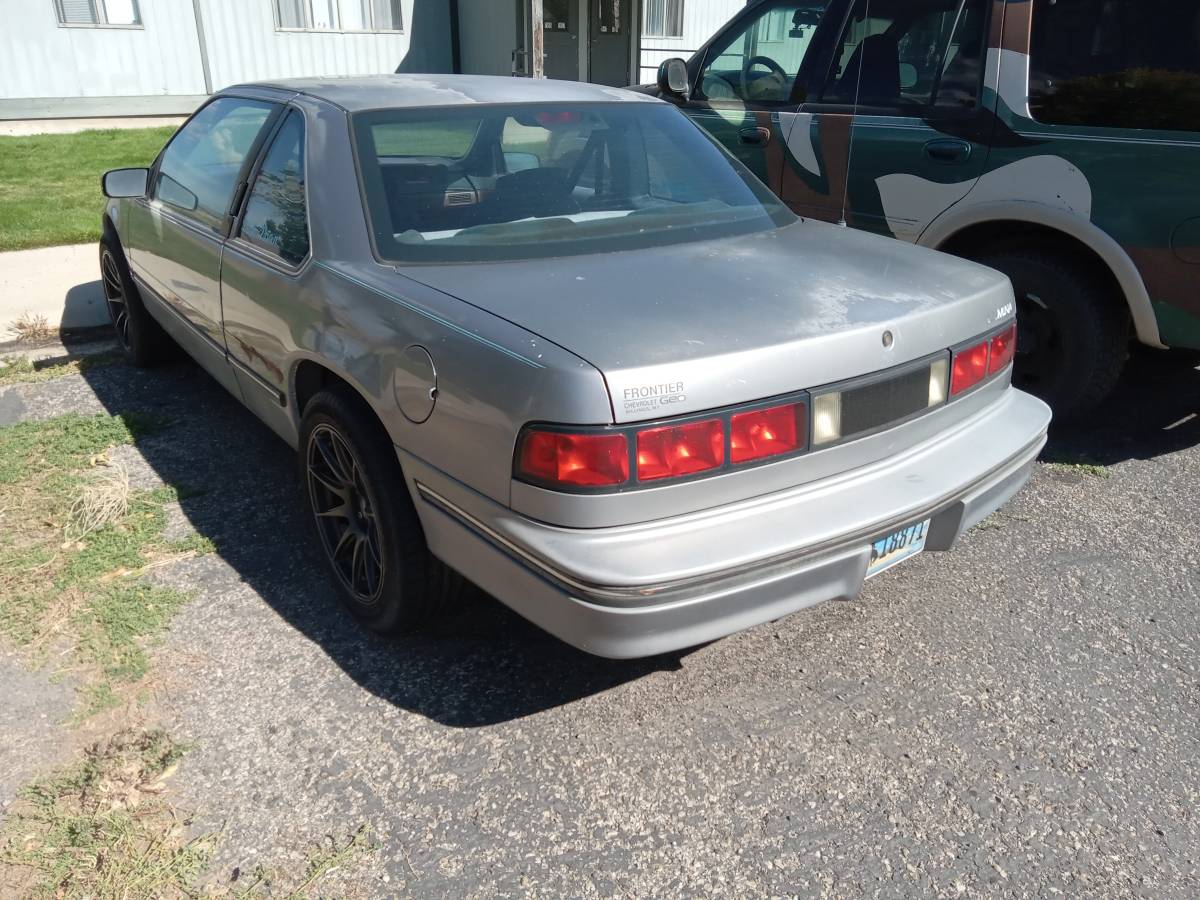 Chevrolet-lumina-1991-grey-2