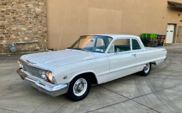 Chevrolet-malibu-1963-white-10