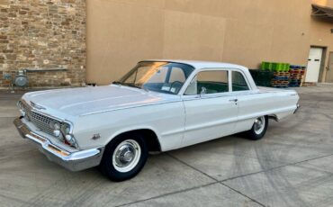 Chevrolet-malibu-1963-white-20