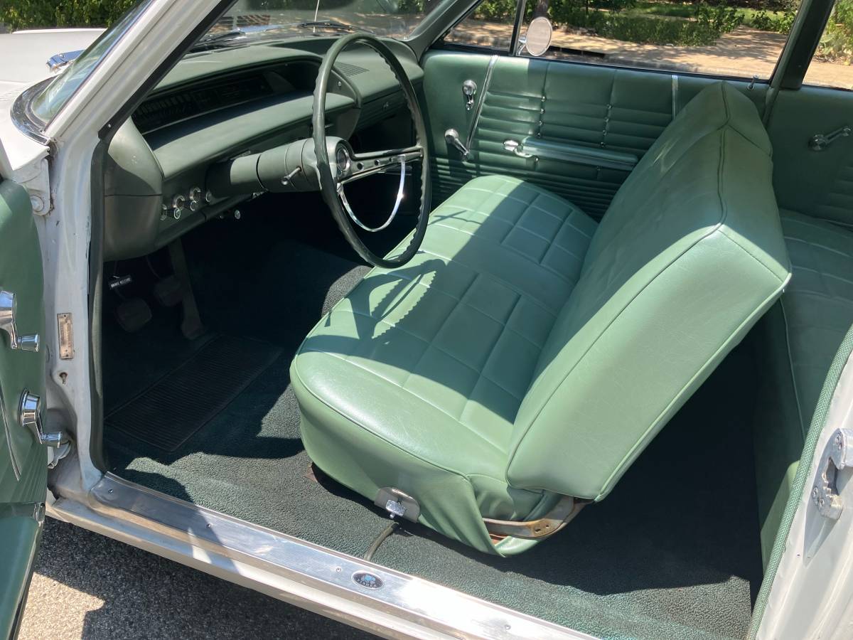 Chevrolet-malibu-1963-white-9