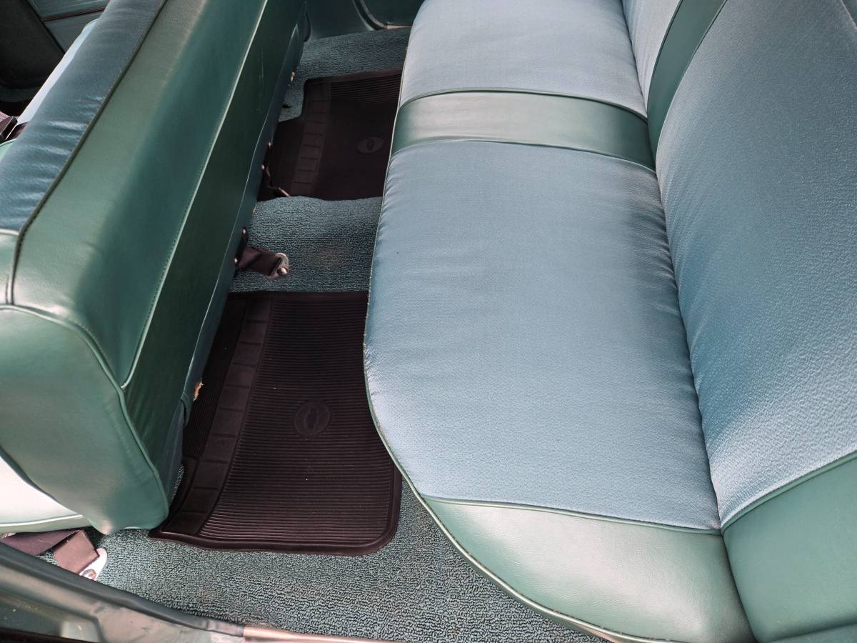 Chevrolet-malibu-1965-green-6