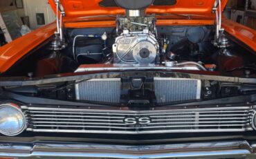 Chevrolet-malibu-1966-orange-1