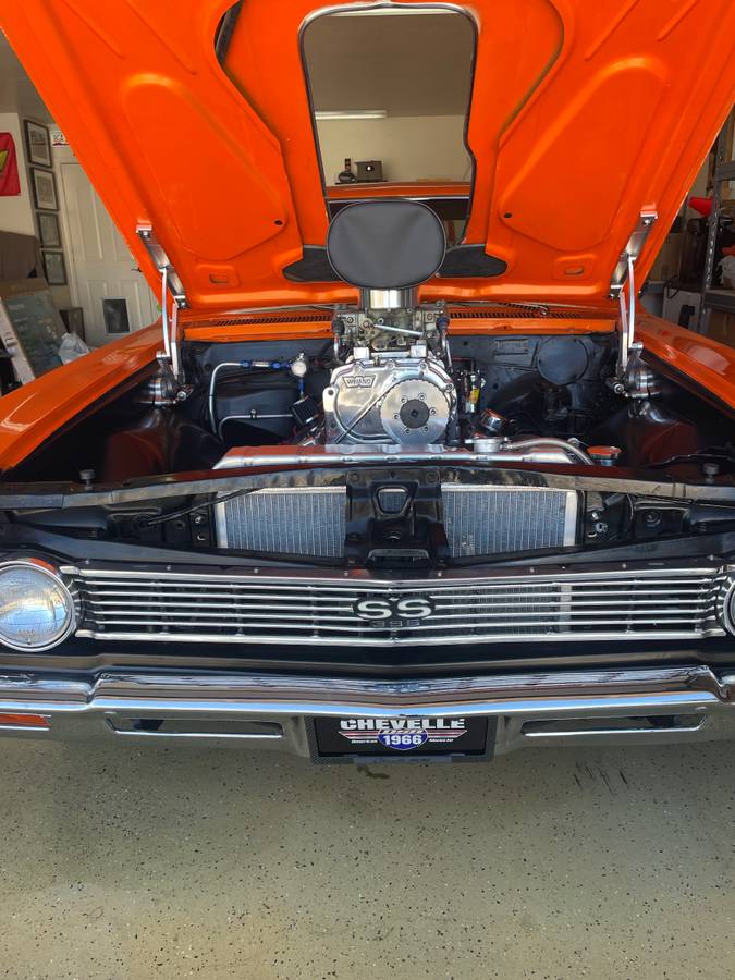 Chevrolet-malibu-1966-orange-1