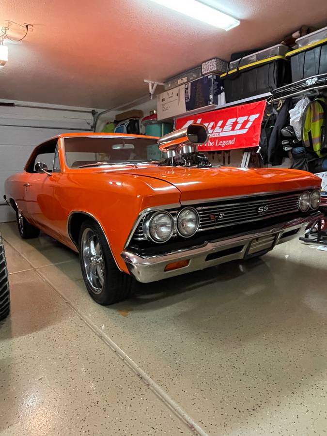 Chevrolet-malibu-1966-orange-4