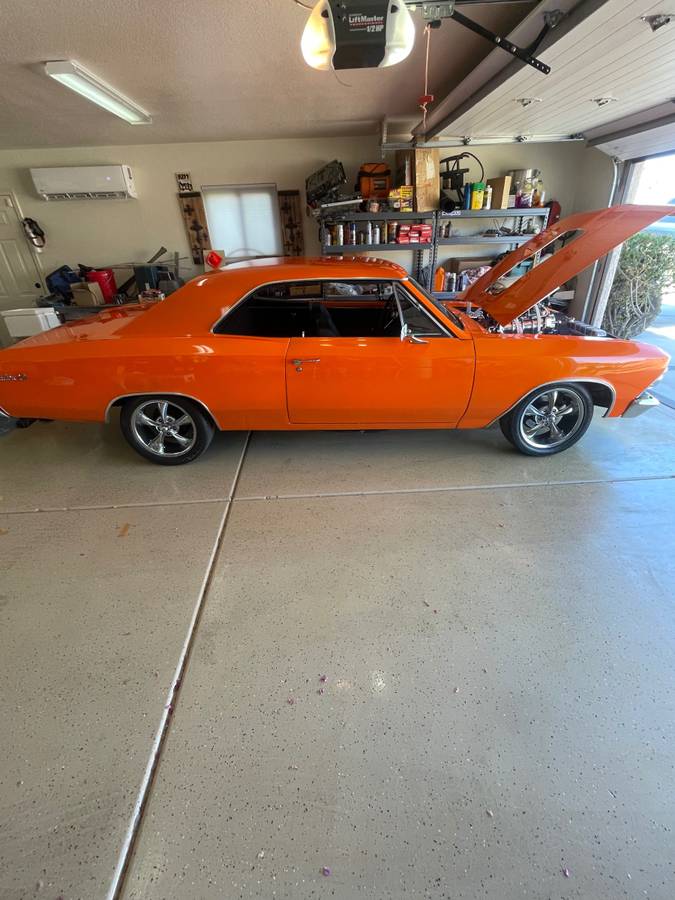 Chevrolet-malibu-1966-orange