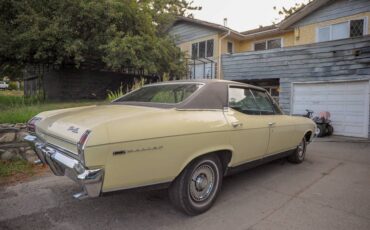 Chevrolet-malibu-1969-yellow-2