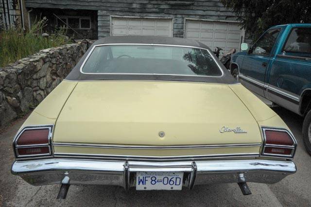 Chevrolet-malibu-1969-yellow-8