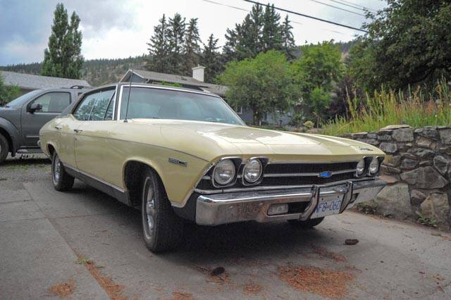 Chevrolet-malibu-1969-yellow-9