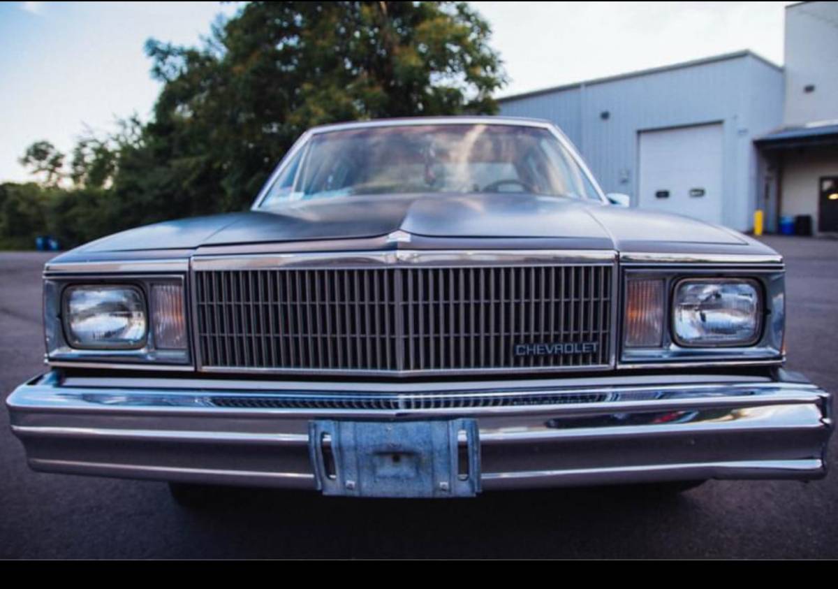 Chevrolet-malibu-1980-black-1