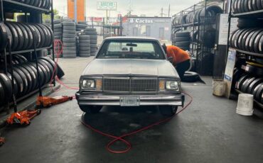 Chevrolet-malibu-1980-black-2
