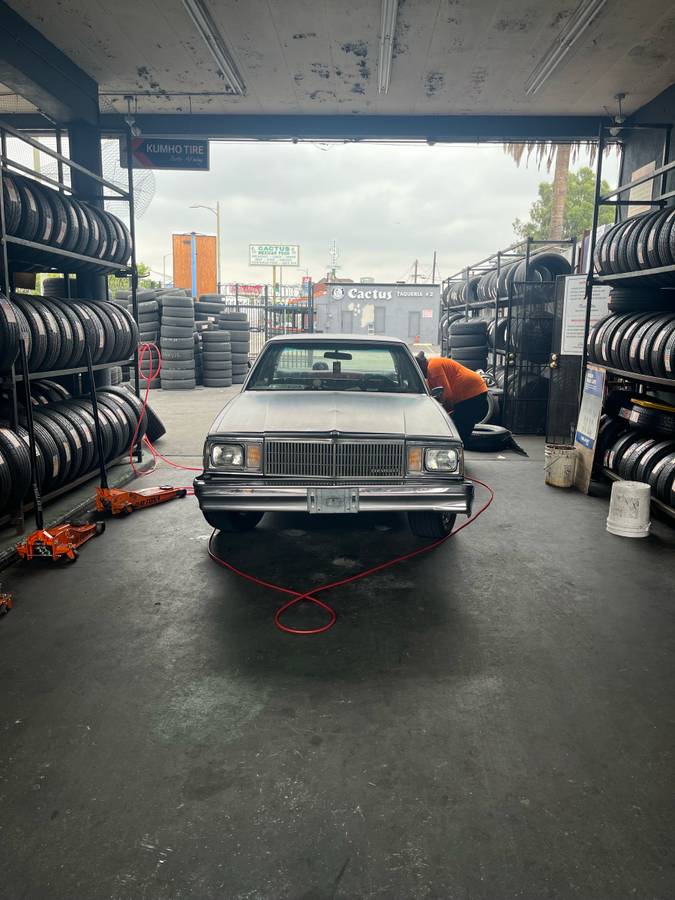 Chevrolet-malibu-1980-black-2