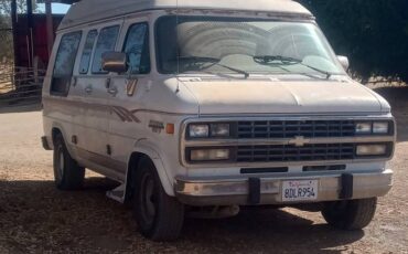 Chevrolet-mark-iii-van-1995-white-1