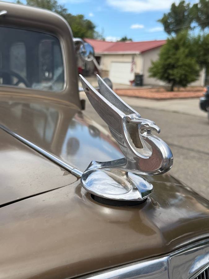 Chevrolet-master-sedan-1934-brown-10