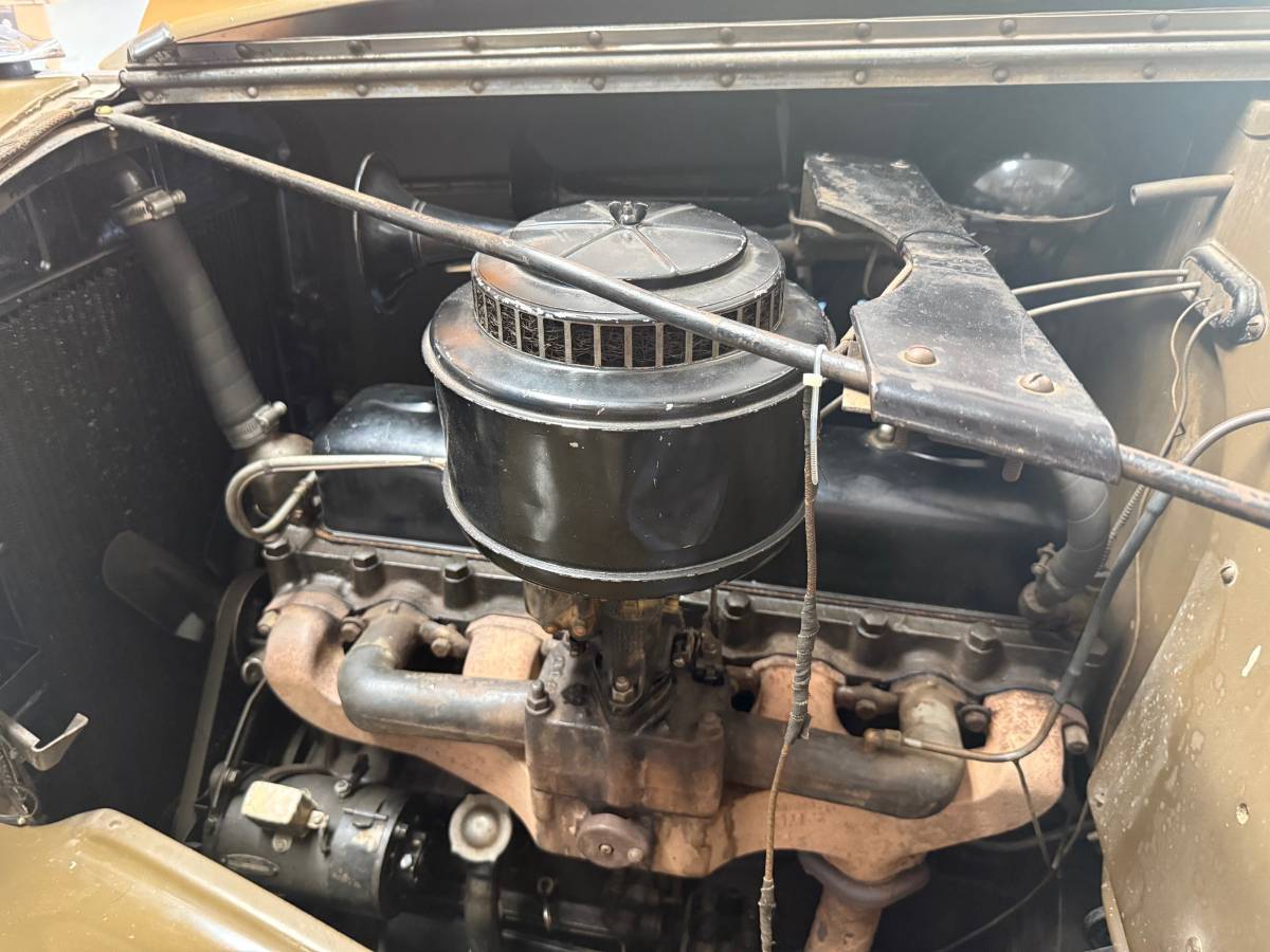 Chevrolet-master-sedan-1934-brown-15