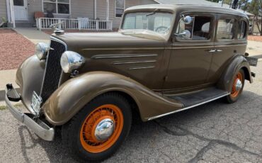 Chevrolet-master-sedan-1934-brown-2