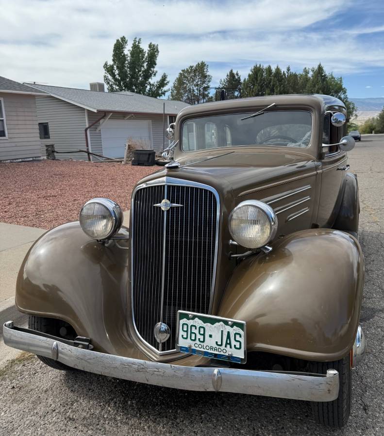 Chevrolet-master-sedan-1934-brown-9