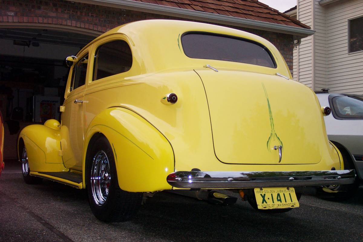 Chevrolet-masterdeluxe-1939-yellow-10