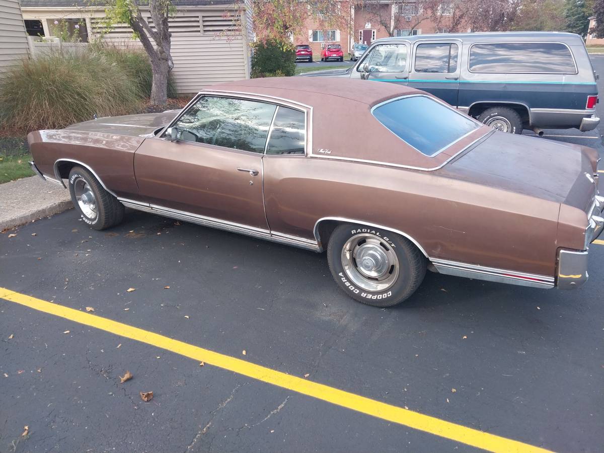 Chevrolet-monte-carlo-1971-brown