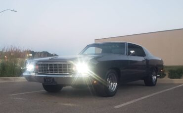 Chevrolet-monte-carlo-1972-custom